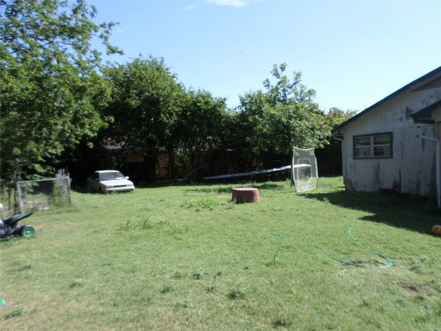 409 Holley Street, Everman, TX 76140