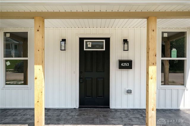 4253 Pleasant View Avenue, Dayton, OH 45420