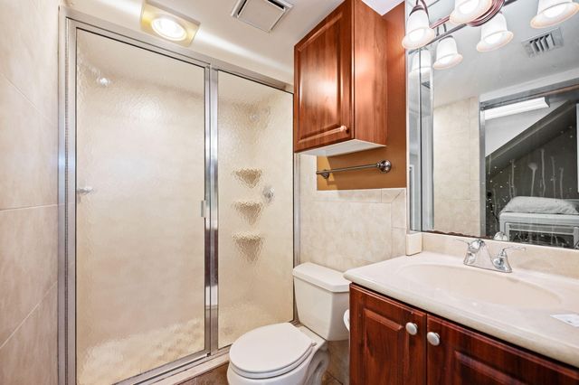 620 Commodore Drive, Plantation, FL 33325