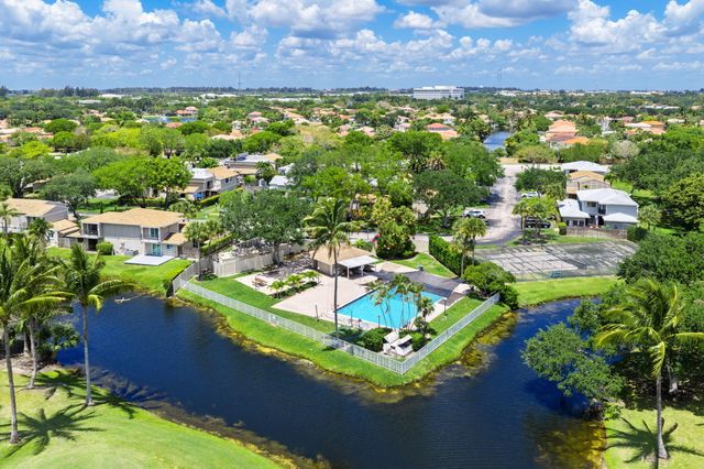 620 Commodore Drive, Plantation, FL 33325