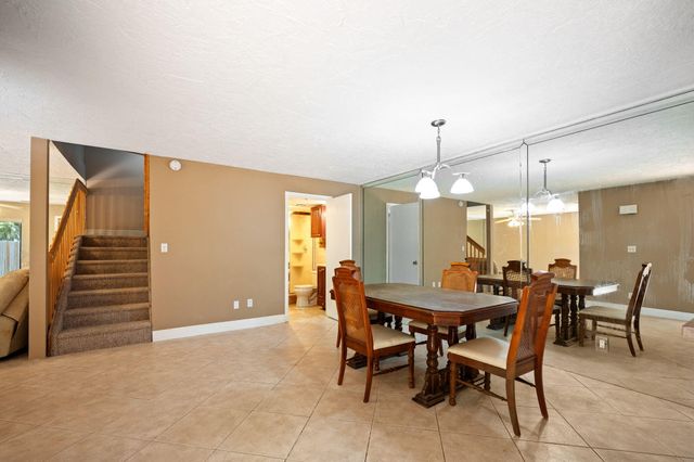 620 Commodore Drive, Plantation, FL 33325