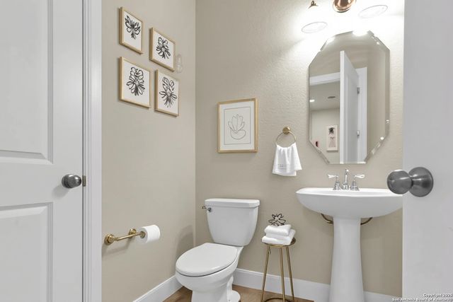 945 Foxbrook, Cibolo, TX 78108