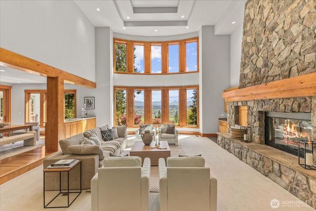 13748 242nd Avenue NE, Woodinville, WA 98077