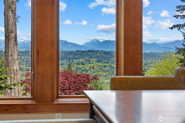 13748 242nd Avenue NE, Woodinville, WA 98077