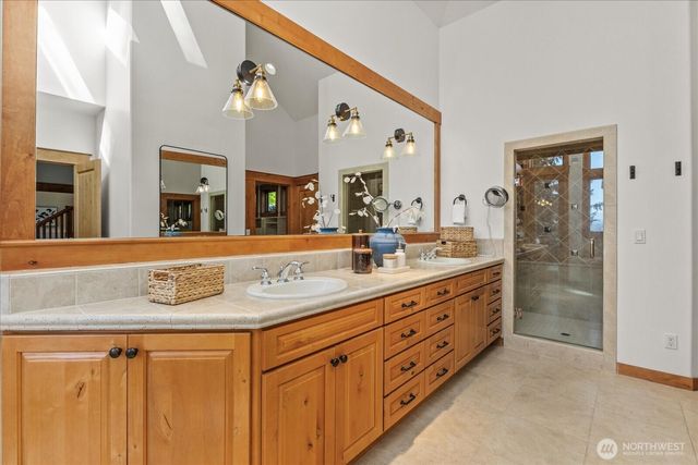 13748 242nd Avenue NE, Woodinville, WA 98077