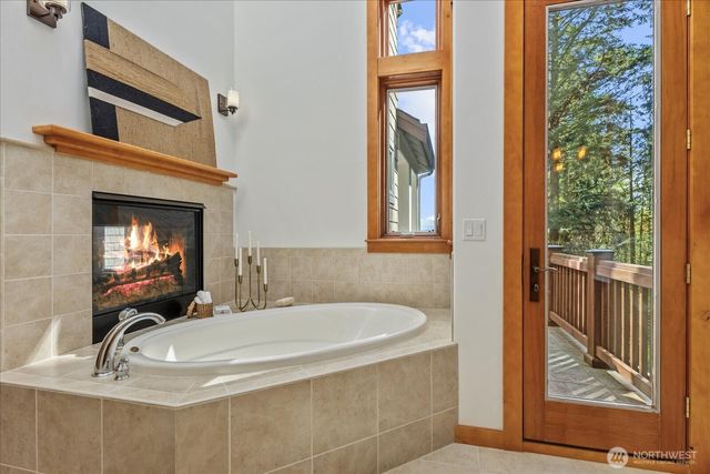 13748 242nd Avenue NE, Woodinville, WA 98077