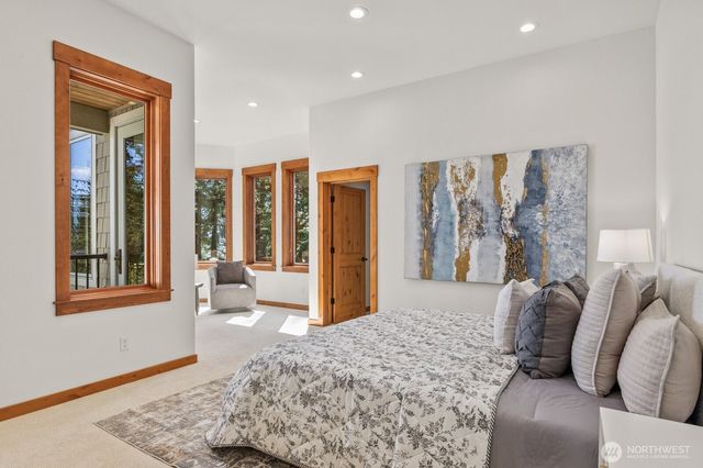 13748 242nd Avenue NE, Woodinville, WA 98077