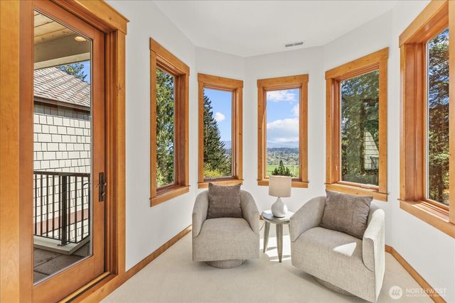 13748 242nd Avenue NE, Woodinville, WA 98077