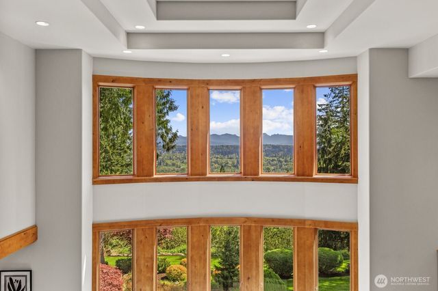 13748 242nd Avenue NE, Woodinville, WA 98077