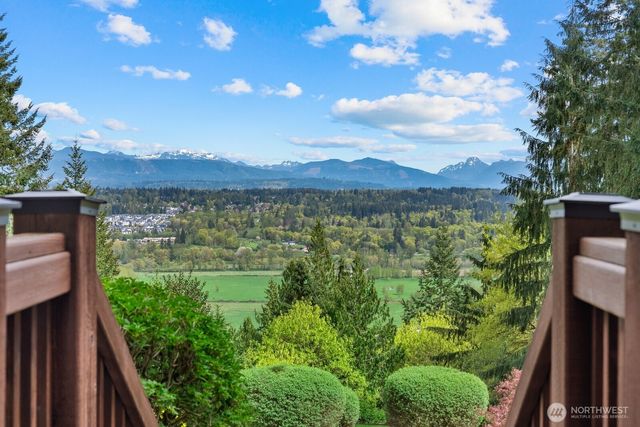13748 242nd Avenue NE, Woodinville, WA 98077