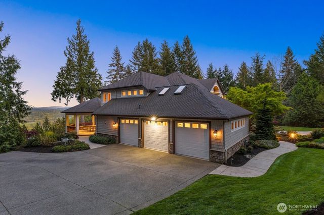13748 242nd Avenue NE, Woodinville, WA 98077