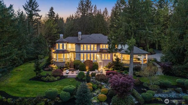 13748 242nd Avenue NE, Woodinville, WA 98077