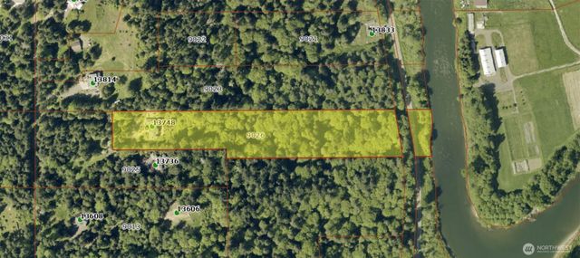 13748 242nd Avenue NE, Woodinville, WA 98077