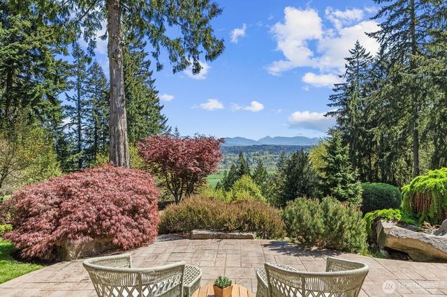 13748 242nd Avenue NE, Woodinville, WA 98077