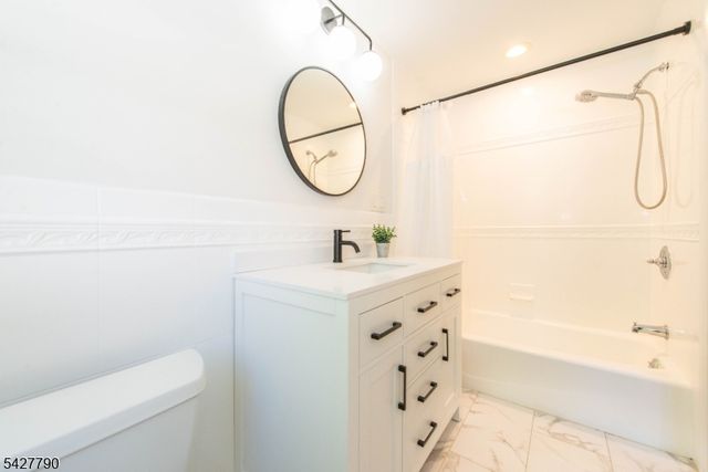 17 Morris Rd, West Orange Twp., NJ 07052