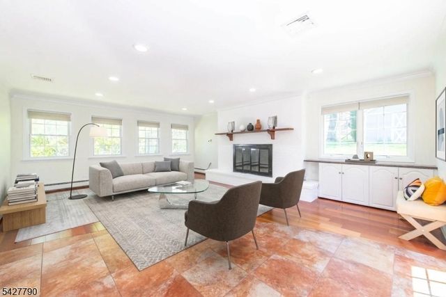 17 Morris Rd, West Orange Twp., NJ 07052