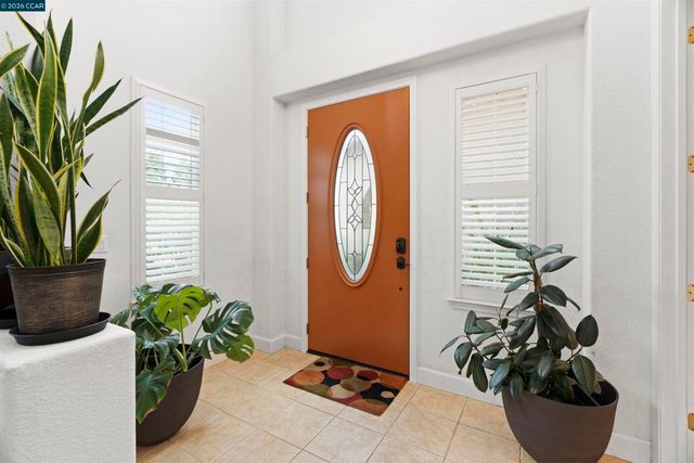 995 Rosehedge Court, Concord, CA 94521