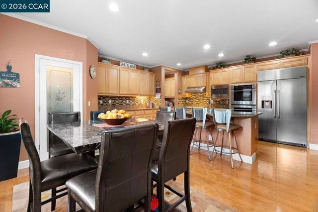 995 Rosehedge Court, Concord, CA 94521