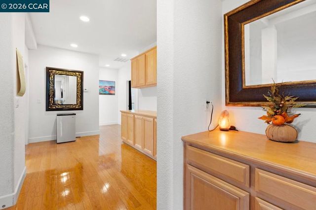995 Rosehedge Court, Concord, CA 94521