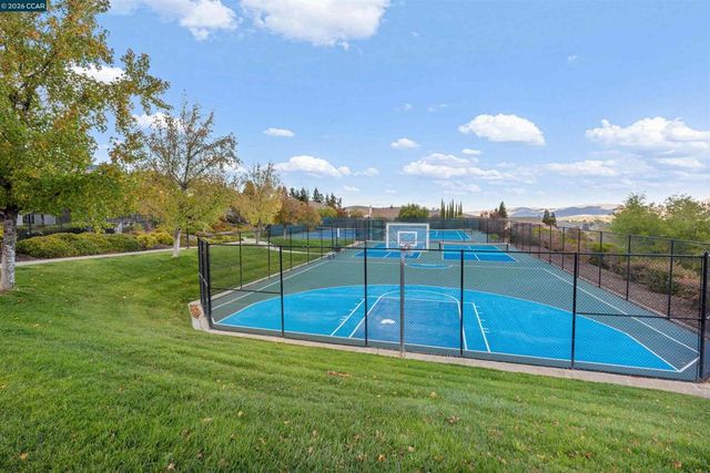 995 Rosehedge Court, Concord, CA 94521