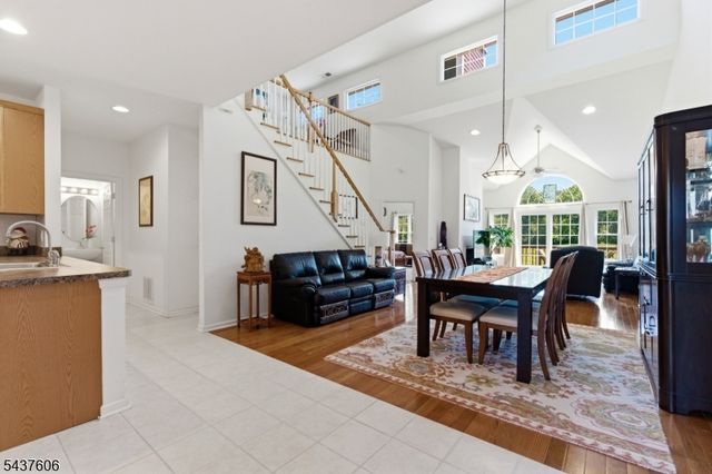 34 Turnberry Ln, Hardyston Twp., NJ 07419