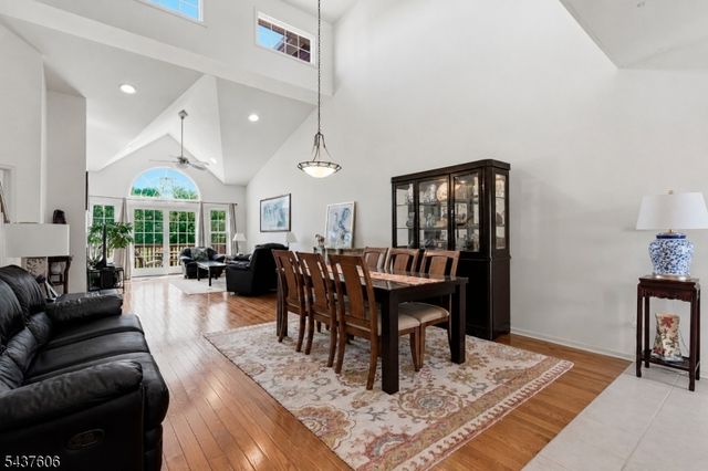 34 Turnberry Ln, Hardyston Twp., NJ 07419