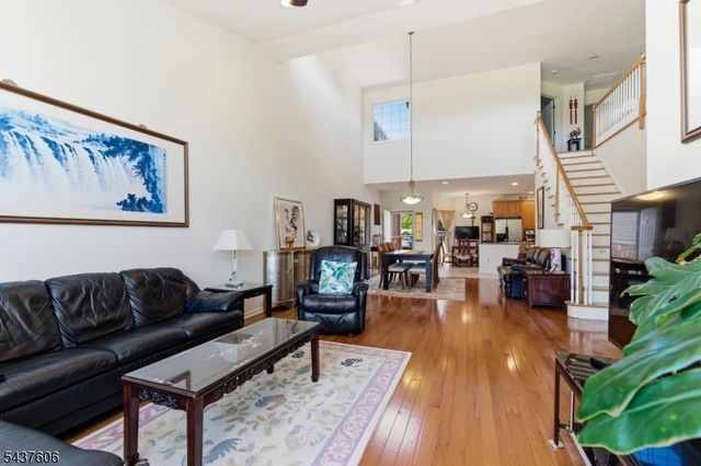 34 Turnberry Ln, Hardyston Twp., NJ 07419