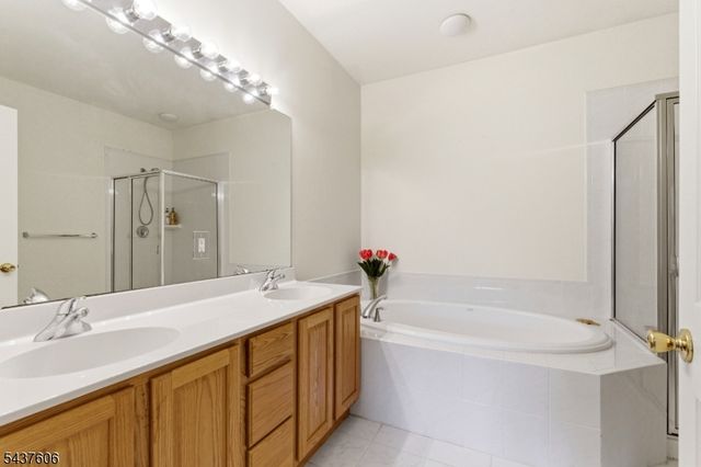 34 Turnberry Ln, Hardyston Twp., NJ 07419
