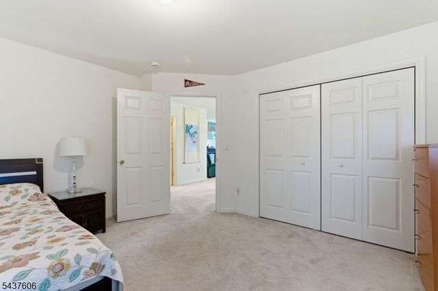 34 Turnberry Ln, Hardyston Twp., NJ 07419