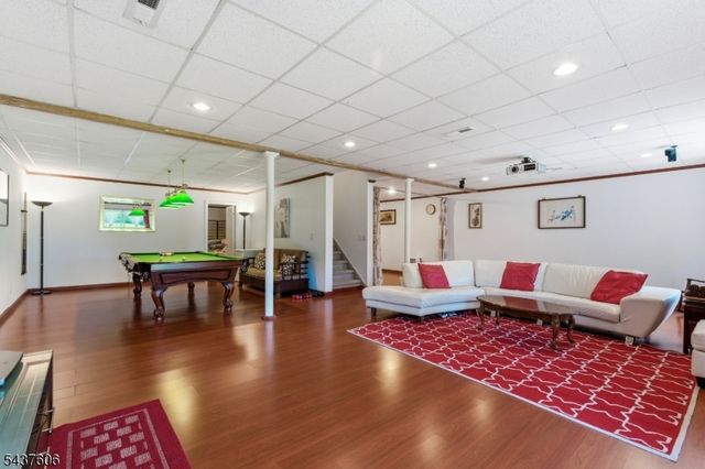 34 Turnberry Ln, Hardyston Twp., NJ 07419