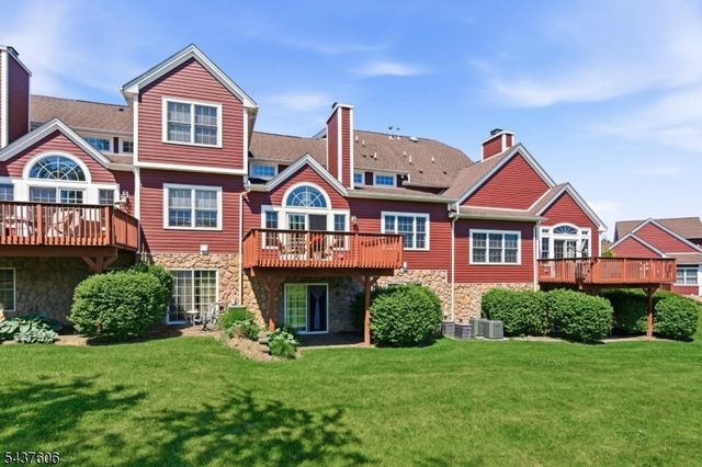 34 Turnberry Ln, Hardyston Twp., NJ 07419