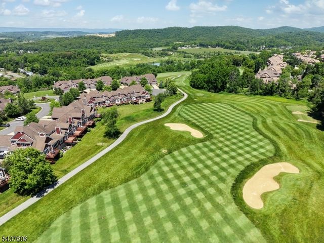 34 Turnberry Ln, Hardyston Twp., NJ 07419