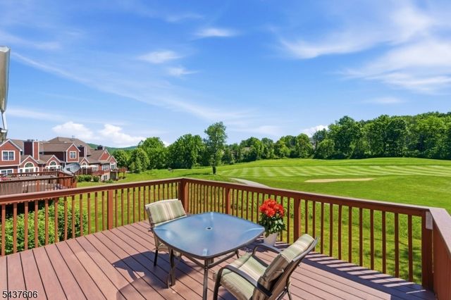 34 Turnberry Ln, Hardyston Twp., NJ 07419