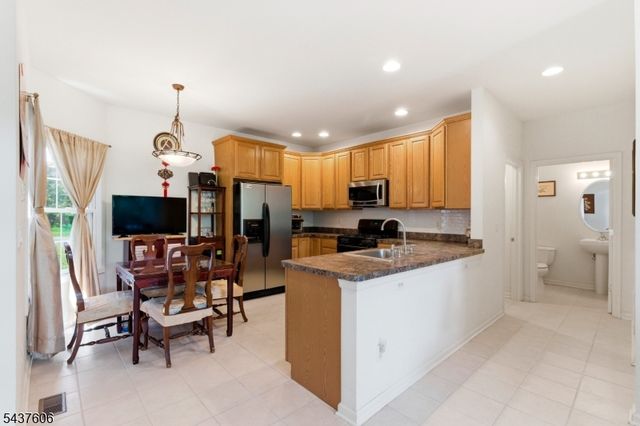 34 Turnberry Ln, Hardyston Twp., NJ 07419