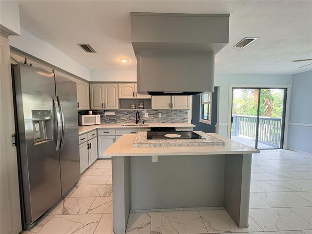 100 KINGBIRD CIRCLE 1, Daytona Beach, FL 32119