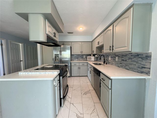 100 KINGBIRD CIRCLE 1, Daytona Beach, FL 32119