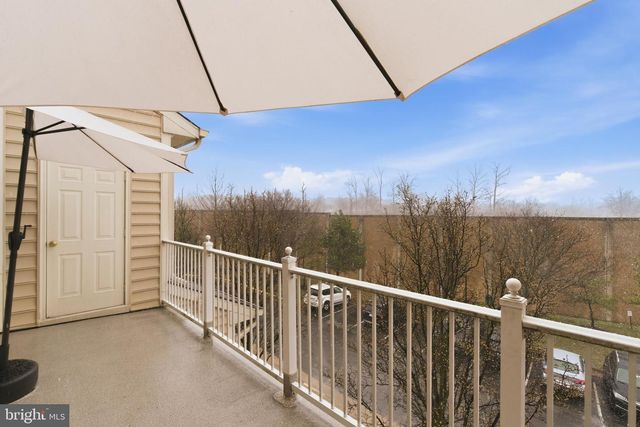 4477-B BEACON GROVE CIR, Fairfax, VA 22033