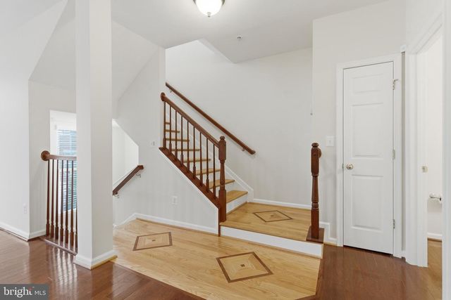 4477-B BEACON GROVE CIR, Fairfax, VA 22033