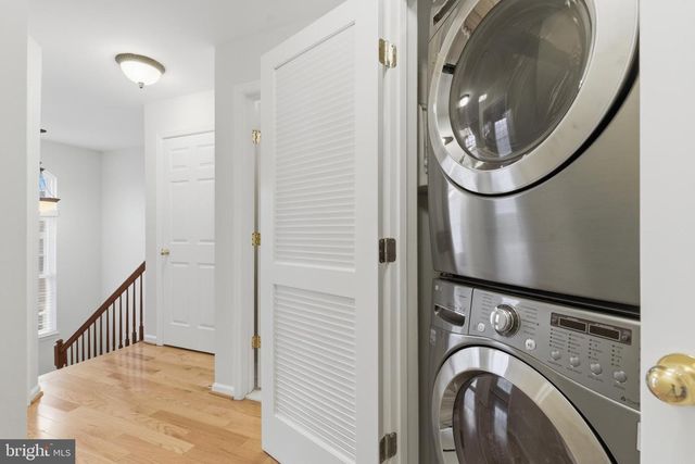 4477-B BEACON GROVE CIR, Fairfax, VA 22033