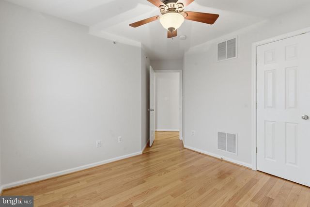 4477-B BEACON GROVE CIR, Fairfax, VA 22033