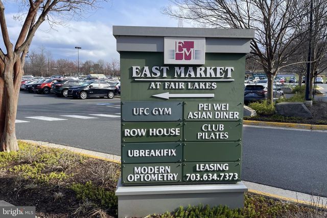 4477-B BEACON GROVE CIR, Fairfax, VA 22033