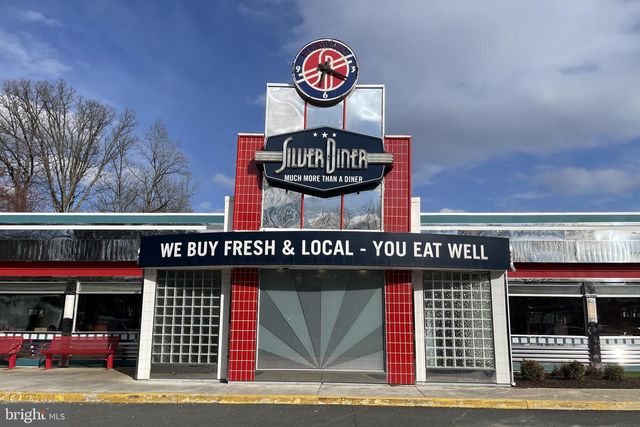 4477-B BEACON GROVE CIR, Fairfax, VA 22033