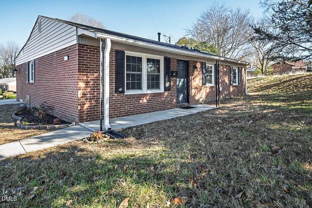 713 Sharpe Road, Burlington, NC 27217