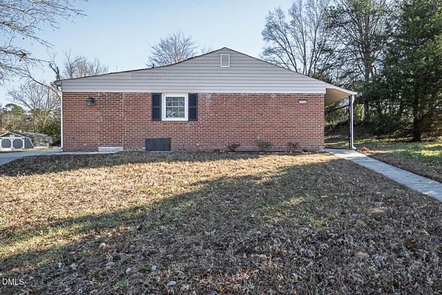 713 Sharpe Road, Burlington, NC 27217