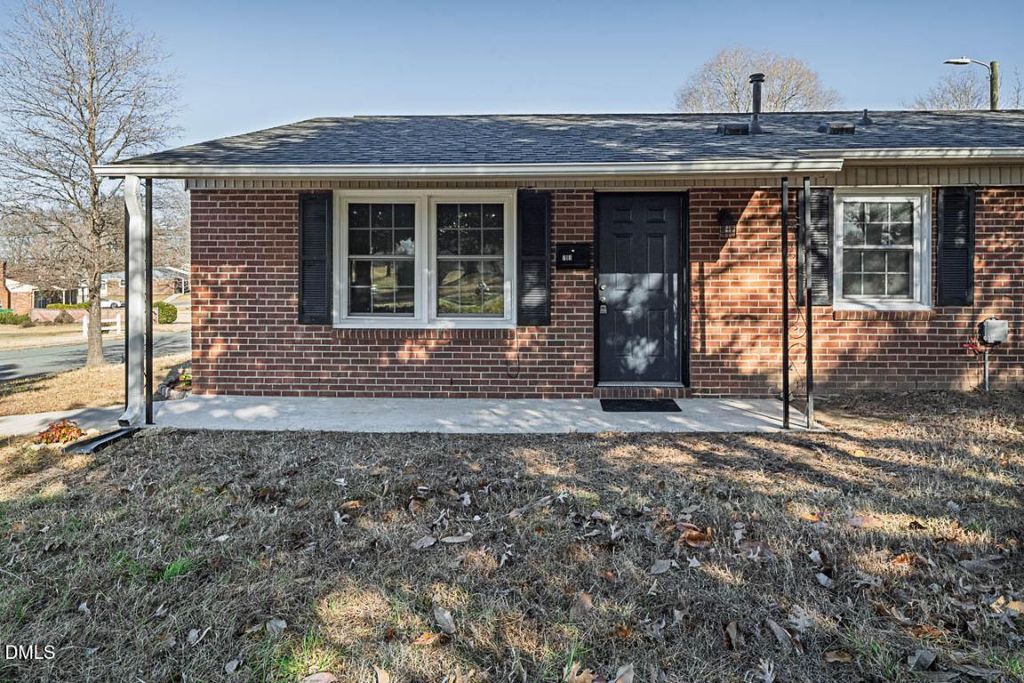 713 Sharpe Road, Burlington, NC 27217