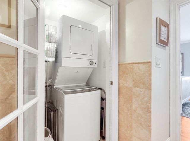 166 Quincy Shore Drive 119, Quincy, MA 02171