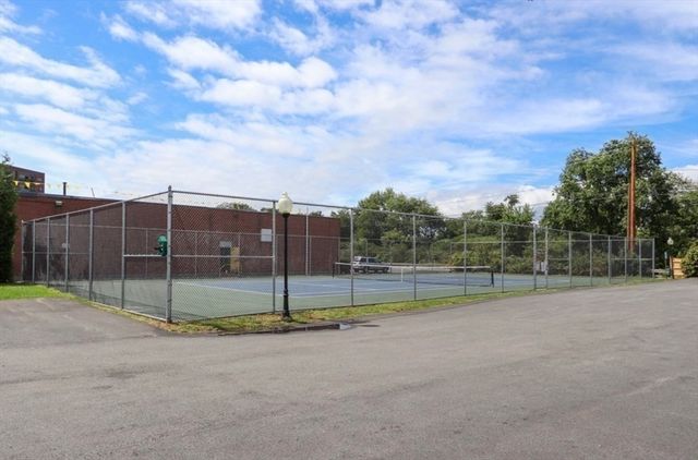 166 Quincy Shore Drive 119, Quincy, MA 02171