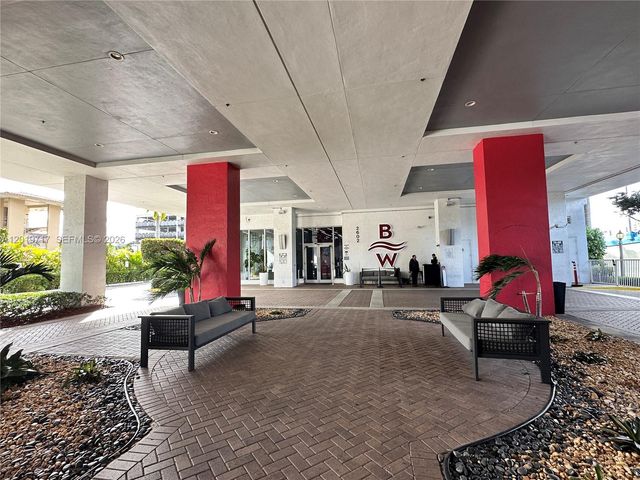 2602 E Hallandale Beach Blvd R703, Hallandale Beach, FL 33009