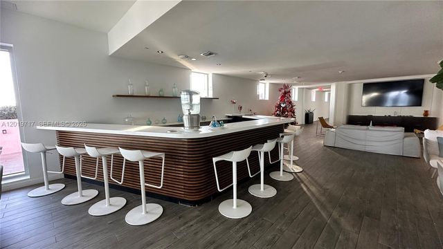 2602 E Hallandale Beach Blvd R703, Hallandale Beach, FL 33009