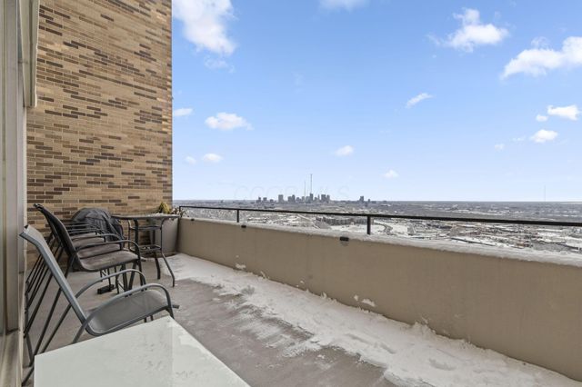 1000 Urlin Avenue, 2007, Columbus, OH 43212